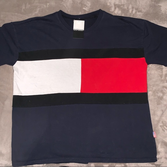 tommy hilfiger t-shirt - Picture 2 of 3